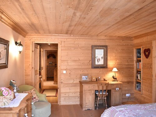 4-room apartment for 8 people in Méribel, near slopes and shops