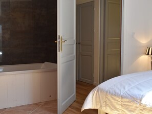 5 Schlafzimmer, kostenloses WLAN, Bettwäsche