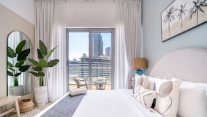 Deluxe Apartment | 1 bedroom, in-room safe, blackout drapes, iron/ironing board