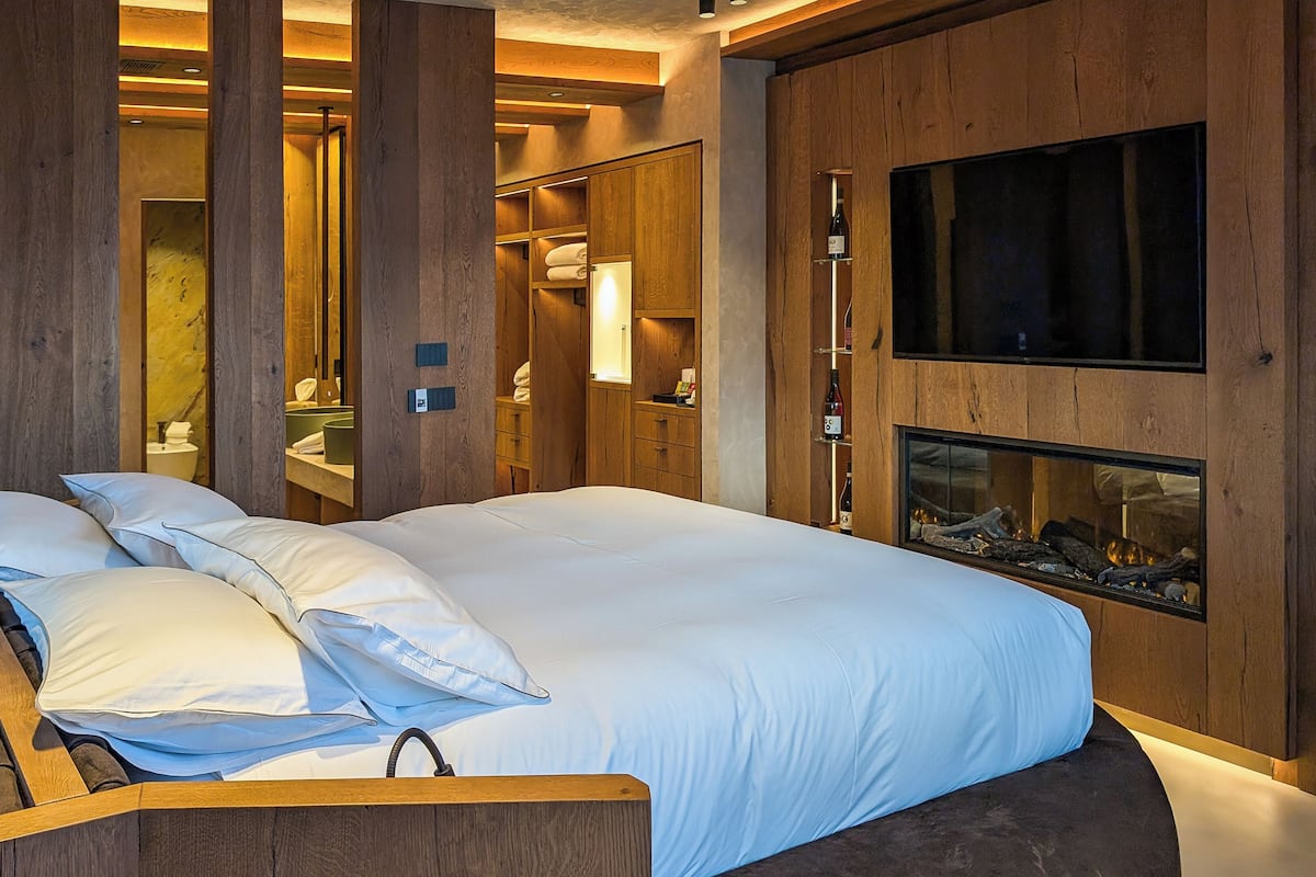 King Double Room | Sengetøy av topp kvalitet, dundyner, minibar og lydisolert