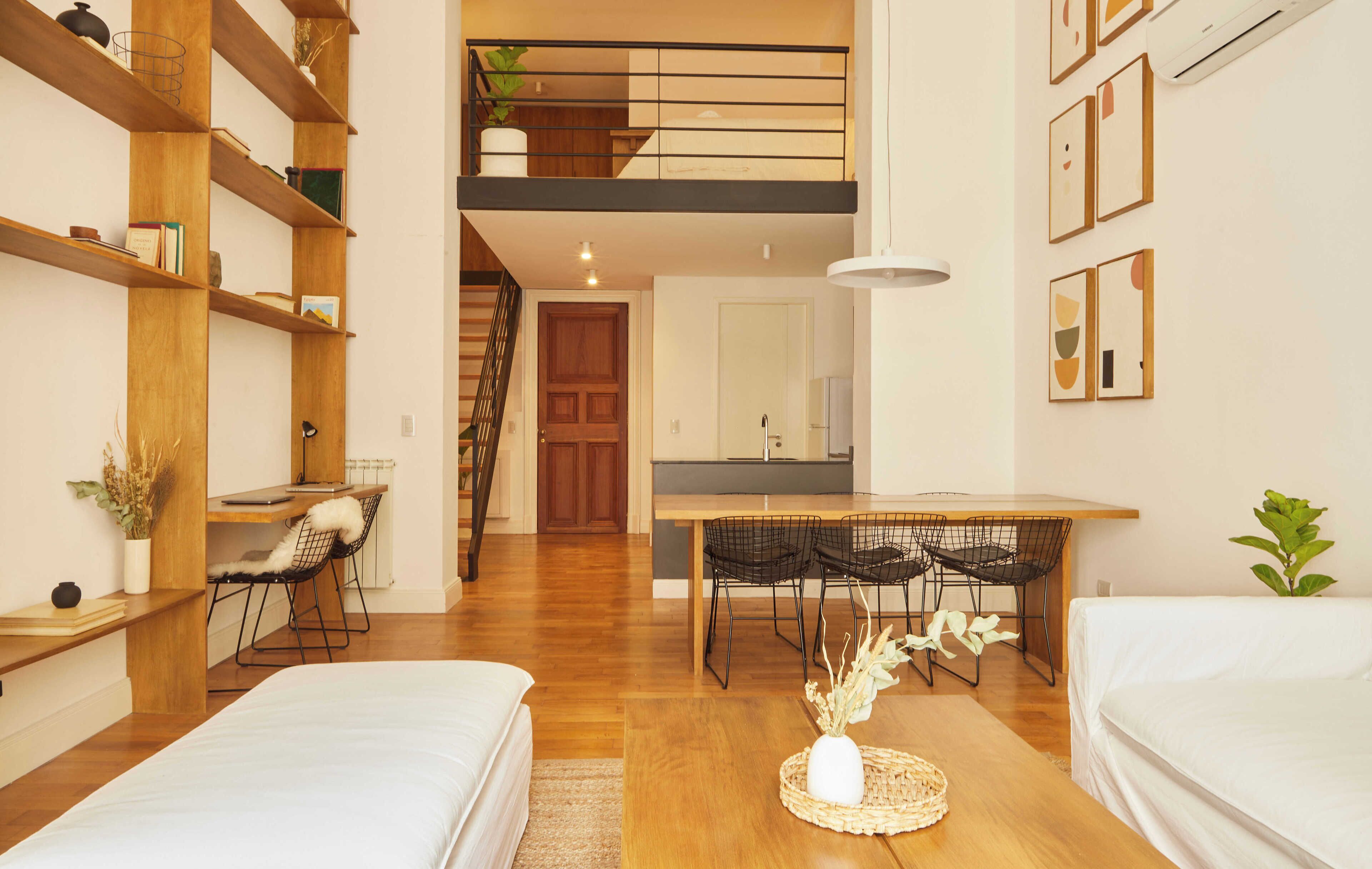 复式 (2B) | 起居区