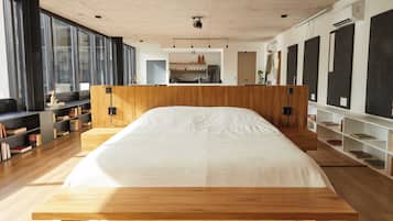 Loft (7A) | 1 bedroom, premium bedding, down comforters, in-room safe