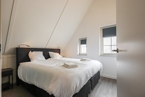 3 bedrooms, WiFi, bed sheets