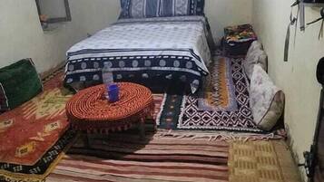 In-room safe, laptop workspace, iron/ironing board