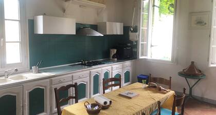 PrĂšs ST EMILION GĂźte 4 Ă 7 personnes 2 Ă 4 ch CLIM WIFI PISCINE JARDIN TERRASSE