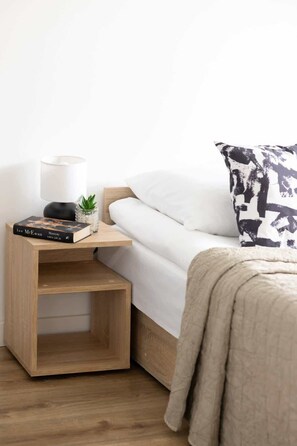 2 bedrooms, iron/ironing board, WiFi, bed sheets - Solipska 15A | Practical Apartment | Parking (Warszawa)