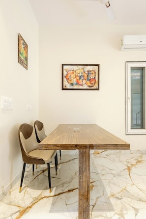 Living area - Lime Tree B&B Pari Chowk (Greater Noida)