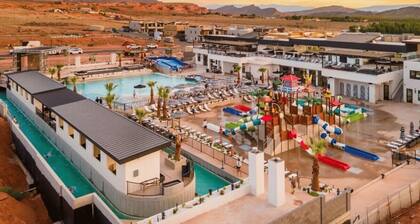 Pecan Valley Oasis - Lux Pool, Sauna and Theater