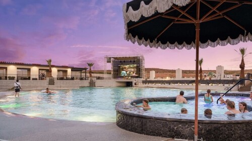 Pecan Valley Oasis - Lux Pool, Sauna and Theater