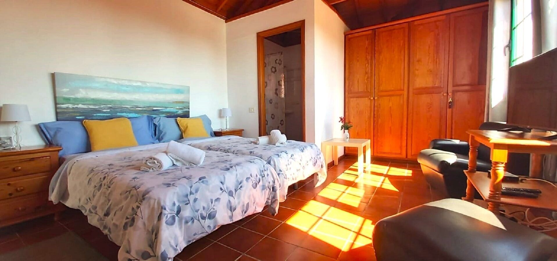 1 chambre, fer et planche à repasser, Wi-Fi gratuit, draps fournis