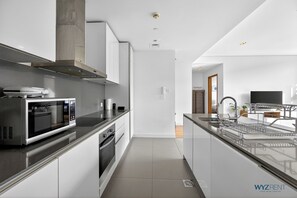 Appartement Luxe, vue piscine | Cuisine privée