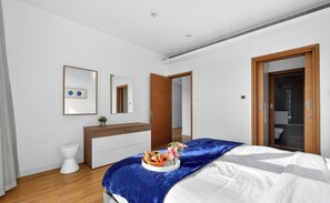 Luxury Apartment, Pool View