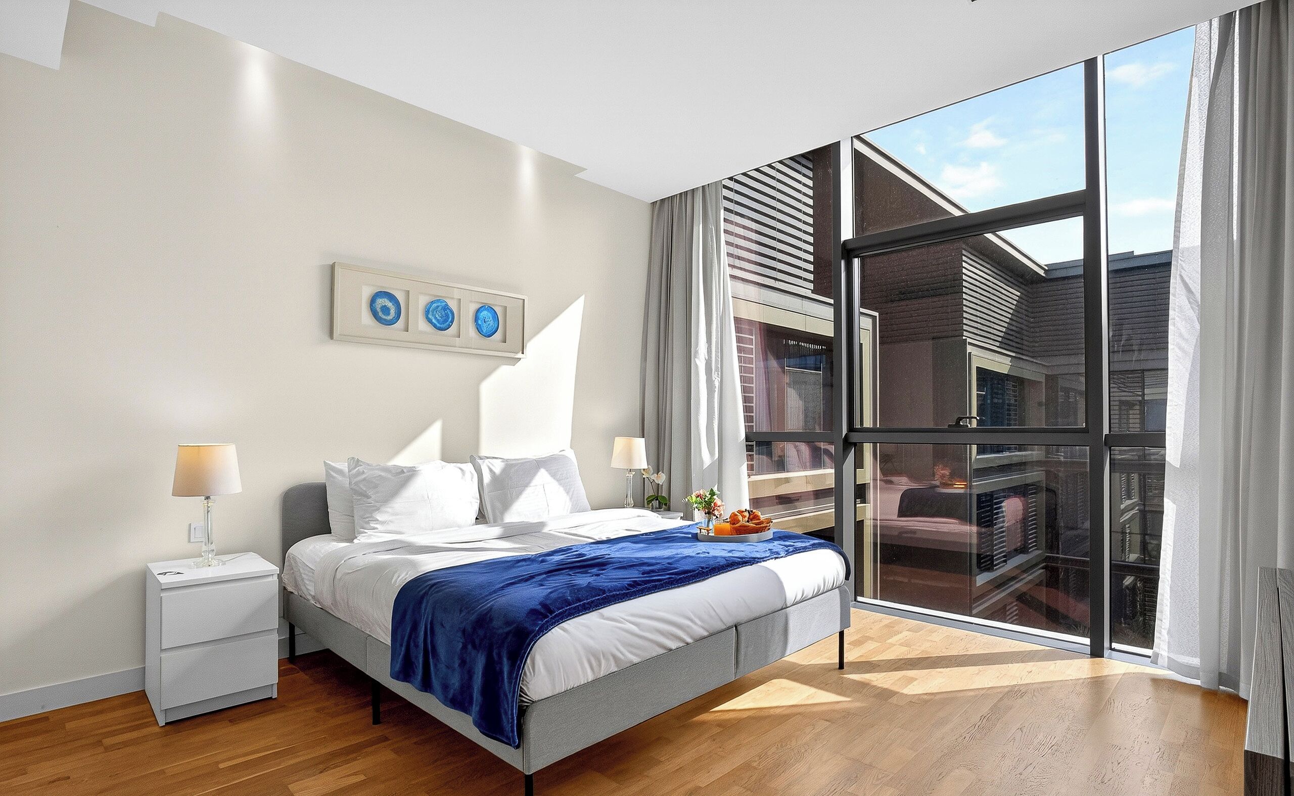 Departamento de lujo, vista a la alberca | Minibar, muebles diferentes, wifi gratis y ropa de cama 