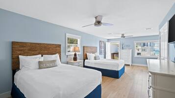 Laptop workspace, iron/ironing board, free WiFi