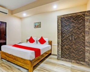 Deluxe Double Room, City View