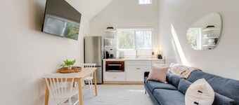 Guest House Near MTSU, Clean & Professionally Set