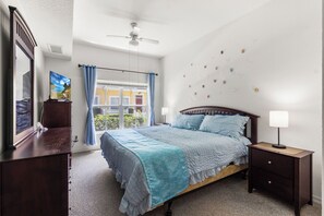 4 quartos, ferros/tábuas de passar roupa, Wi-Fi, roupa de cama
