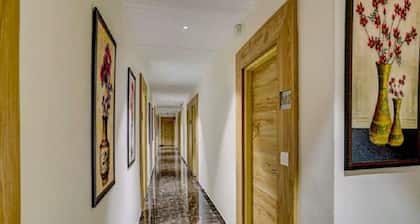Hotel SR Inn
