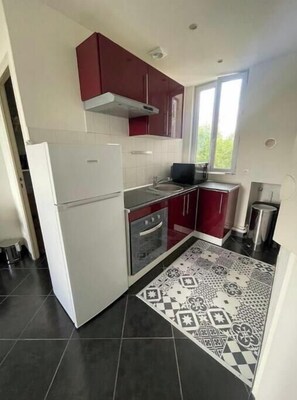 Private kitchen - Appartement 2 Pièce Proche Paris (Aubervilliers)