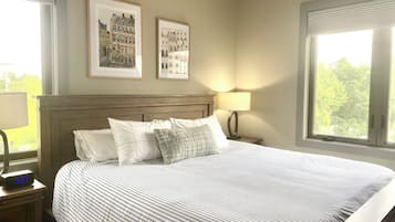 1 soverom, strykejern/-brett, reiseseng for barn og wi-fi (inkludert)