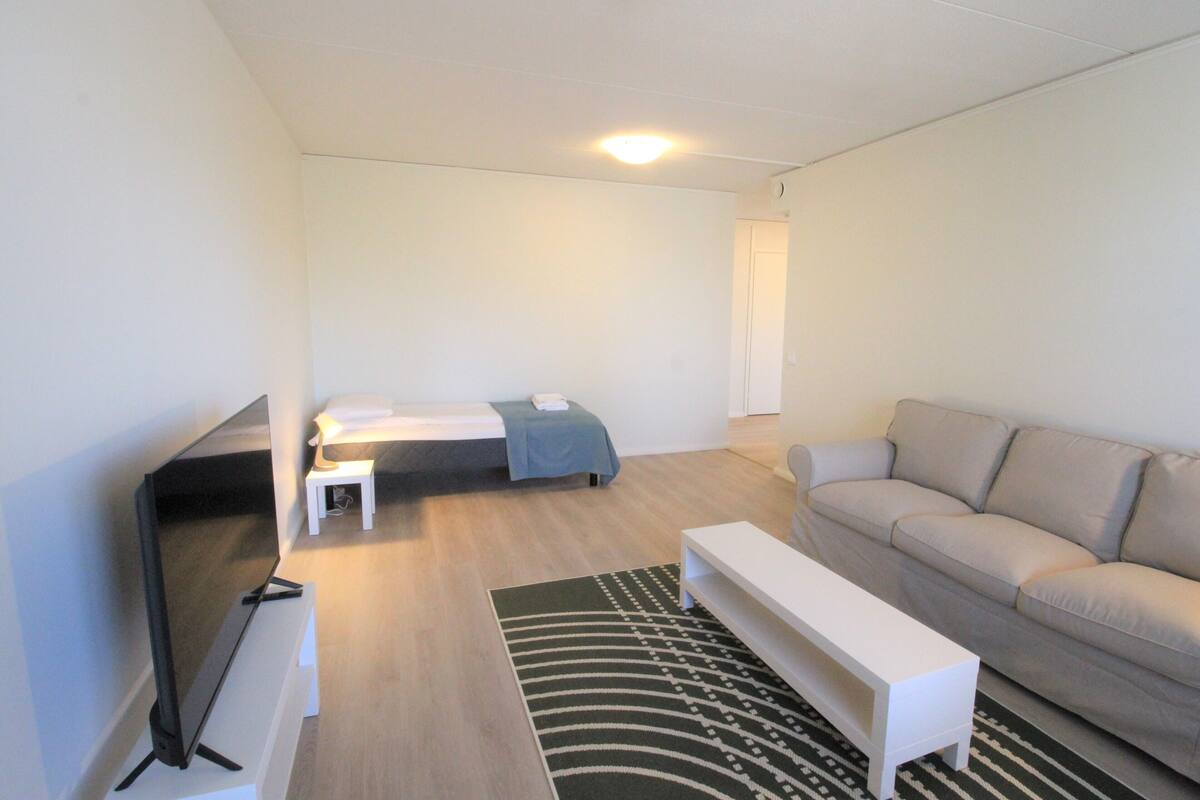 Standard Studio | Iron/ironing board, free WiFi