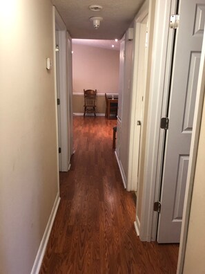 Interior - Cute house in a central location near cape fear hospital and Fort Liberty. (Fayetteville)