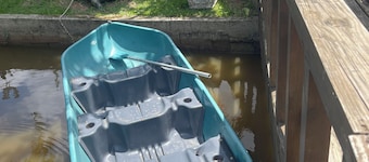 Chalé Dentro da Lagoa, Ambiente Silencioso em Meio a Natureza, Porém no Centro