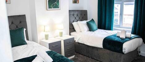 Hus | 3 soverom, strykejern/-brett, wi-fi (inkludert) og sengetøy