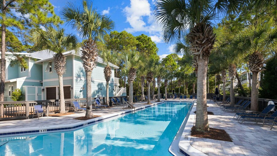 Cottages at Eastern Lake by PHG