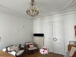 Living area - Paris, Gare du Nord train station, Maubeuge area (Paris)