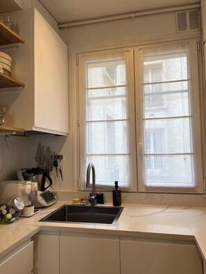 Private kitchen - Paris, Gare du Nord train station, Maubeuge area (Paris)