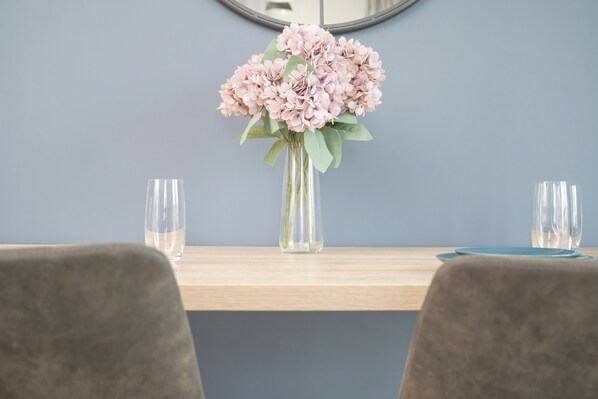 Apartment, 3 Bedrooms, Balcony - Amazing Apartment for 6 by Renters (Wroclaw)