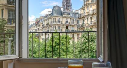 ĂlĂ©gant T2 PrĂšs de la Tour Eiffel et du Champ de Mars: au Coeur de Paris