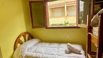 2 dormitorios, tabla de planchar con plancha, wifi