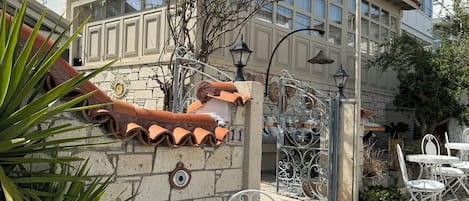 Façade de lâhĂ©bergement