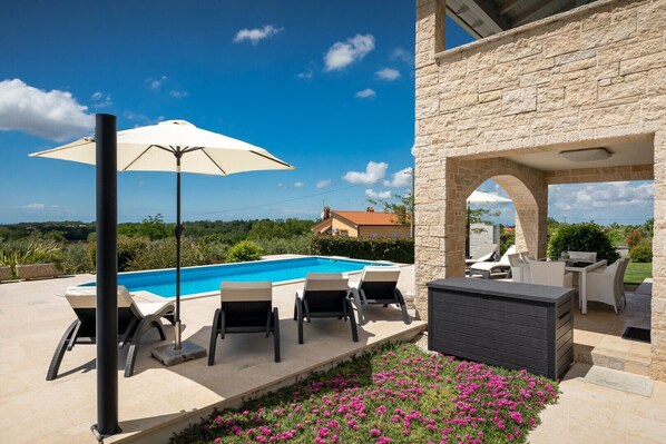 Pool - Villa Marika by Villas Guide (Vižinada)