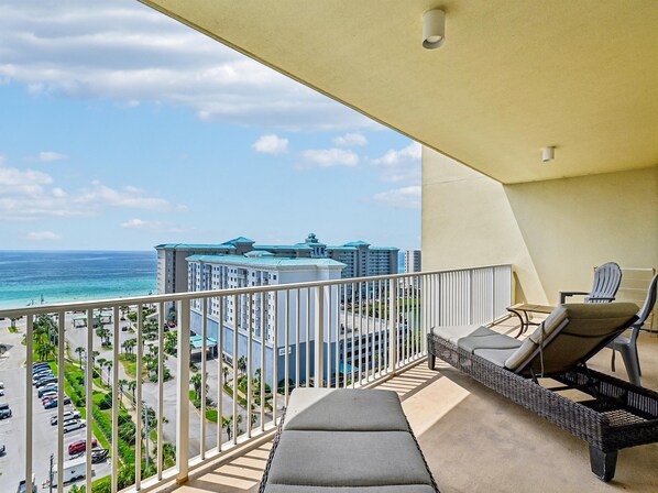 Private Balcony - Furnished + Gulf View