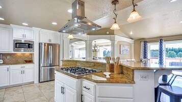 House (Multiple Bedrooms) | Interior