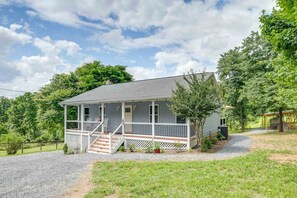 Interior - Front Royal Retreat on 3 Acres w/ Mtn Views! (Front Royal)