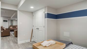 Apartment (1 Bedroom) | Interior