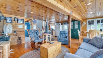 Cottage (3 Bedrooms) | Interior