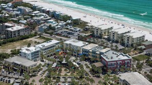 Exterior - 4Br/2Ba, Slps 8, community pool, Close to beach access + Free Dolphin Cruise! (Santa Rosa Beach)
