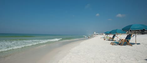 Una playa cerca