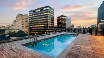 Alberca al aire libre por temporada