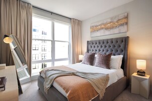 1 bedroom, Frette Italian sheets, premium bedding, in-room safe