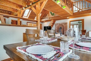 Talo (4 Bedrooms) | Sisätilat