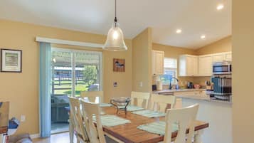 House (2 Bedrooms) | Bahagian dalam