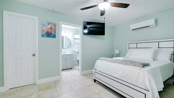 1 bedroom, bed sheets