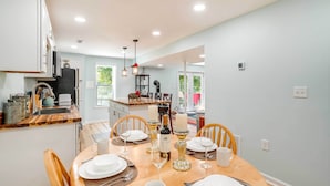 Apartment (0 Bedroom) | Interior - Front Royal Studio w/ Mtn Views & Brick Oven (Front Royal)