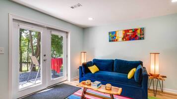 Apartment (0 Bedroom) | Bahagian dalam